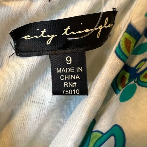 😊 3/$30 
NWT ☀️ Summer Dress size 9 juniors, Macy’s Brand - Picture 3 of 11